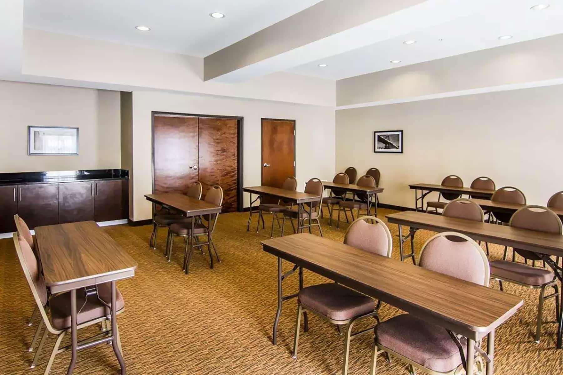 Wingate By Wyndham North 3*