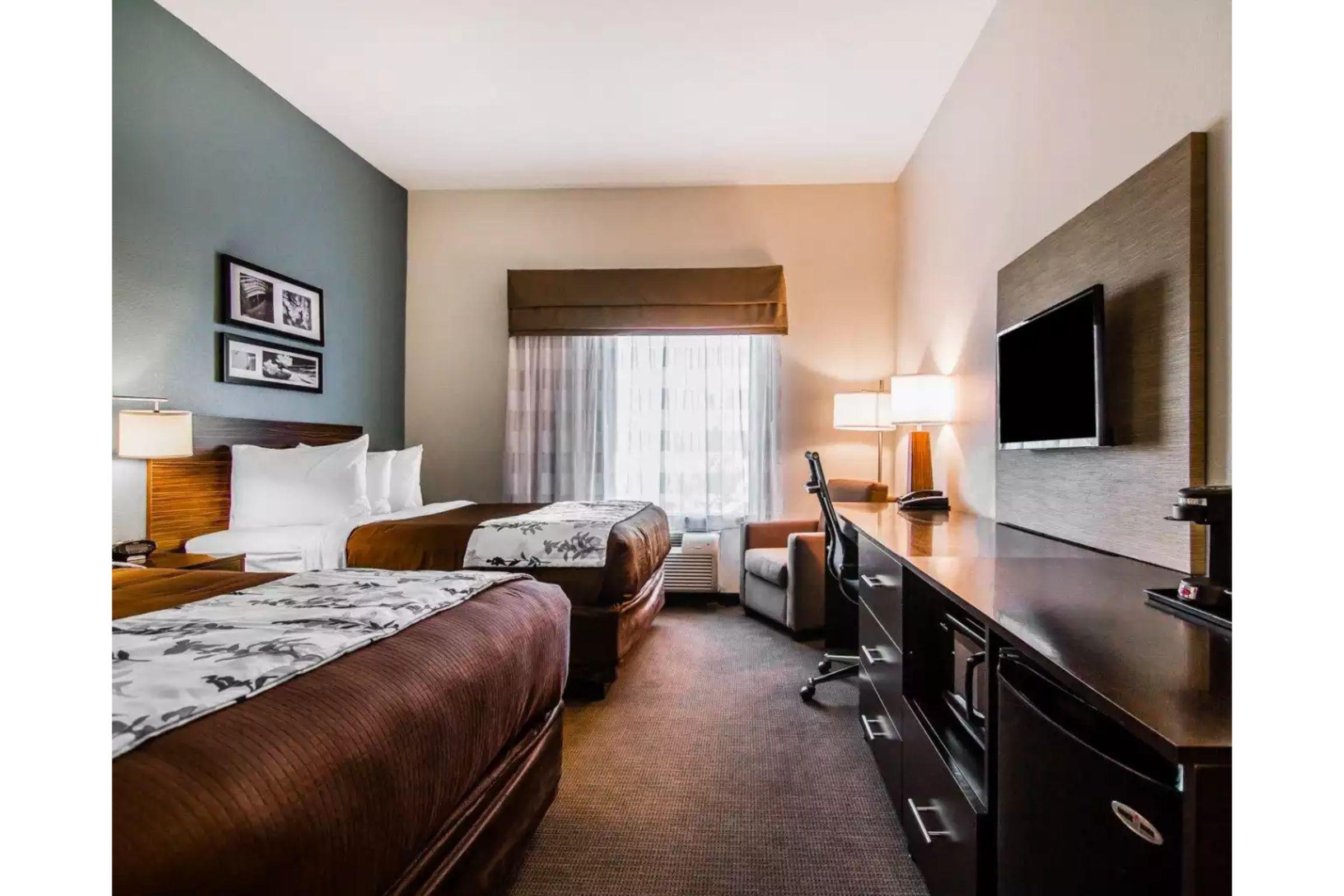 Wingate By Wyndham North Hotel