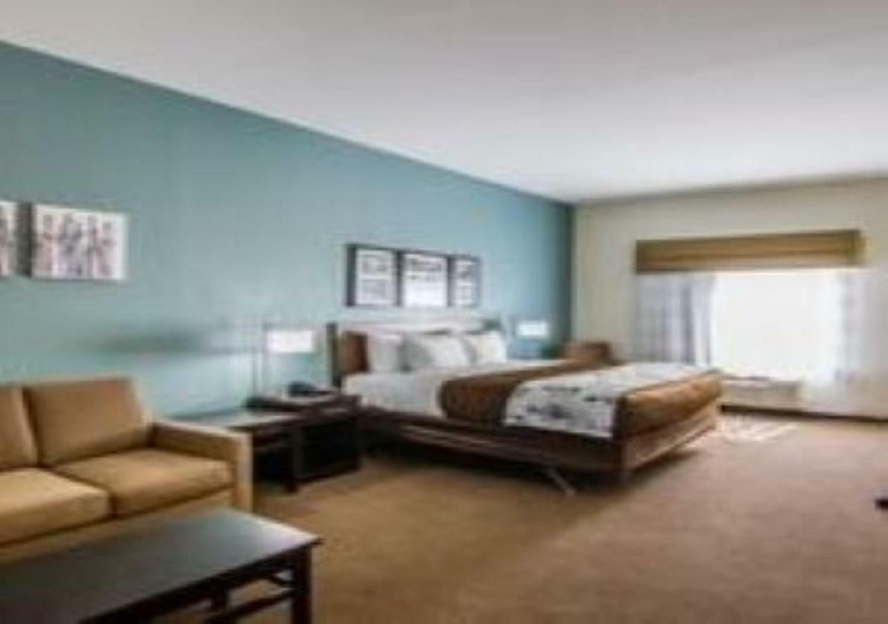 Wingate By Wyndham North Hotel